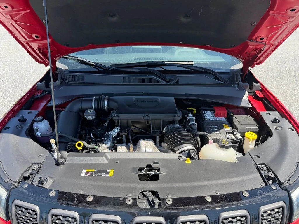 Used 2023 Red Jeep Limited image 21