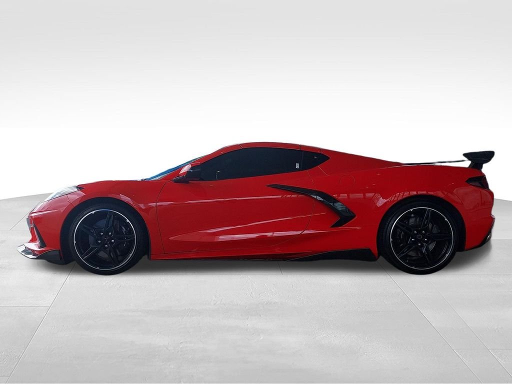 Used 2021 Red Chevrolet Stingray image 2