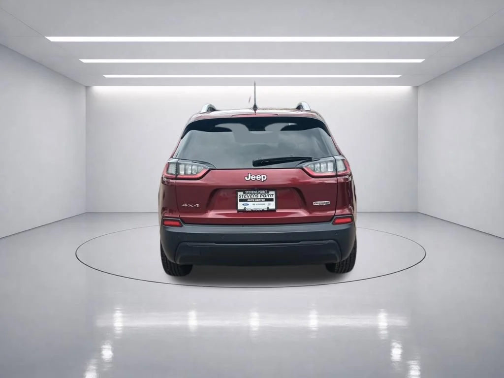 Used 2019 Velvet Red Pearlcoat Jeep Latitude Plus image 6