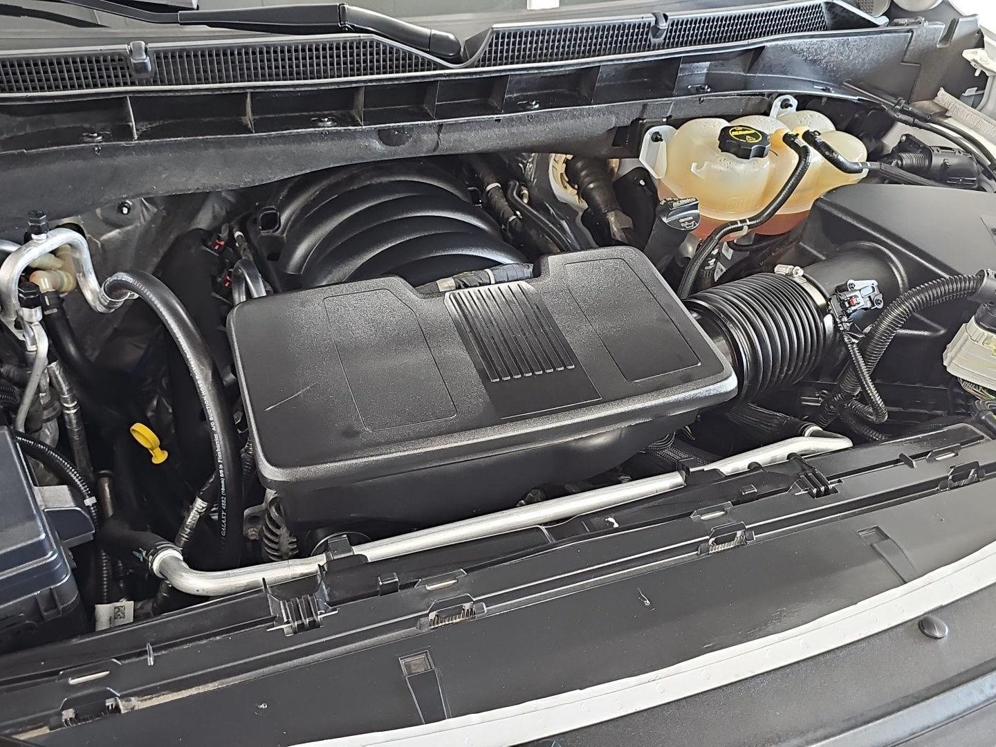 Used 2025 Summit White GMC Denali image 38