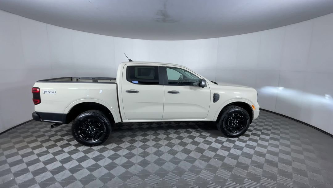2025 Ford Ranger XLT - Photo 9