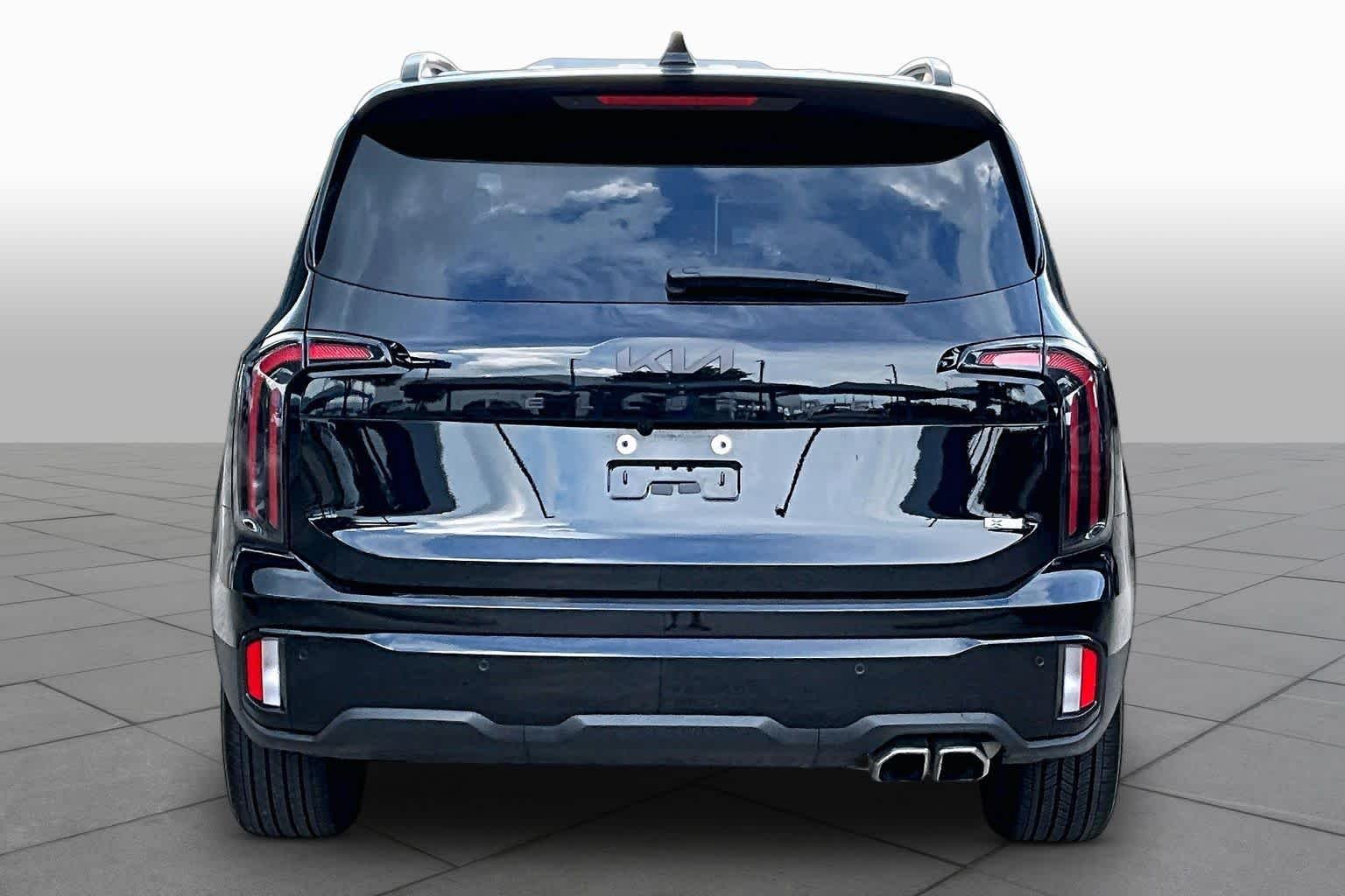Used 2025 Ebony Black Kia SX-Prestige X-Line image 5
