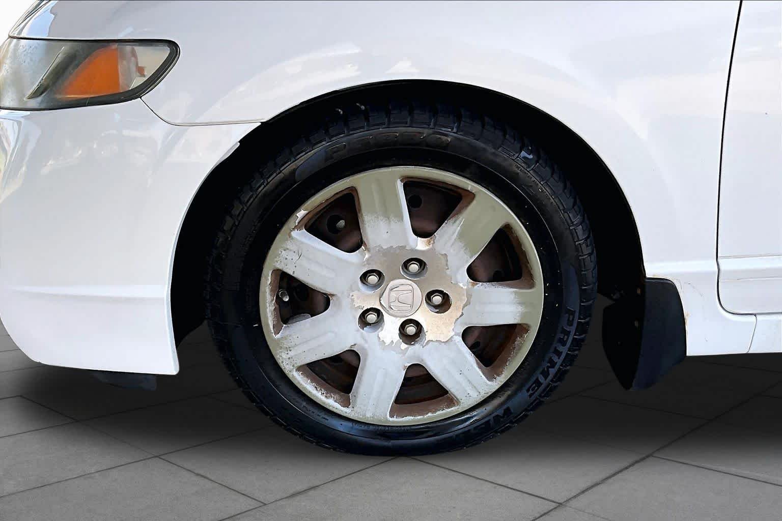 Used 2011 Taffeta White Honda LX image 9