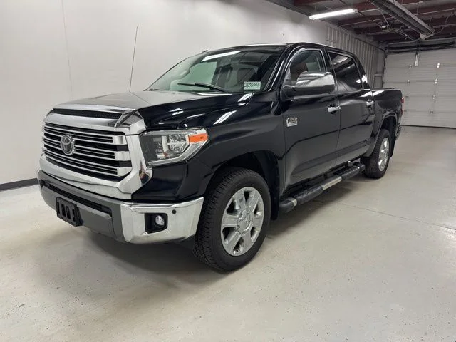 2019 Toyota Tundra Platinum 5.7L 4WD Crew Max Short Bed's photo