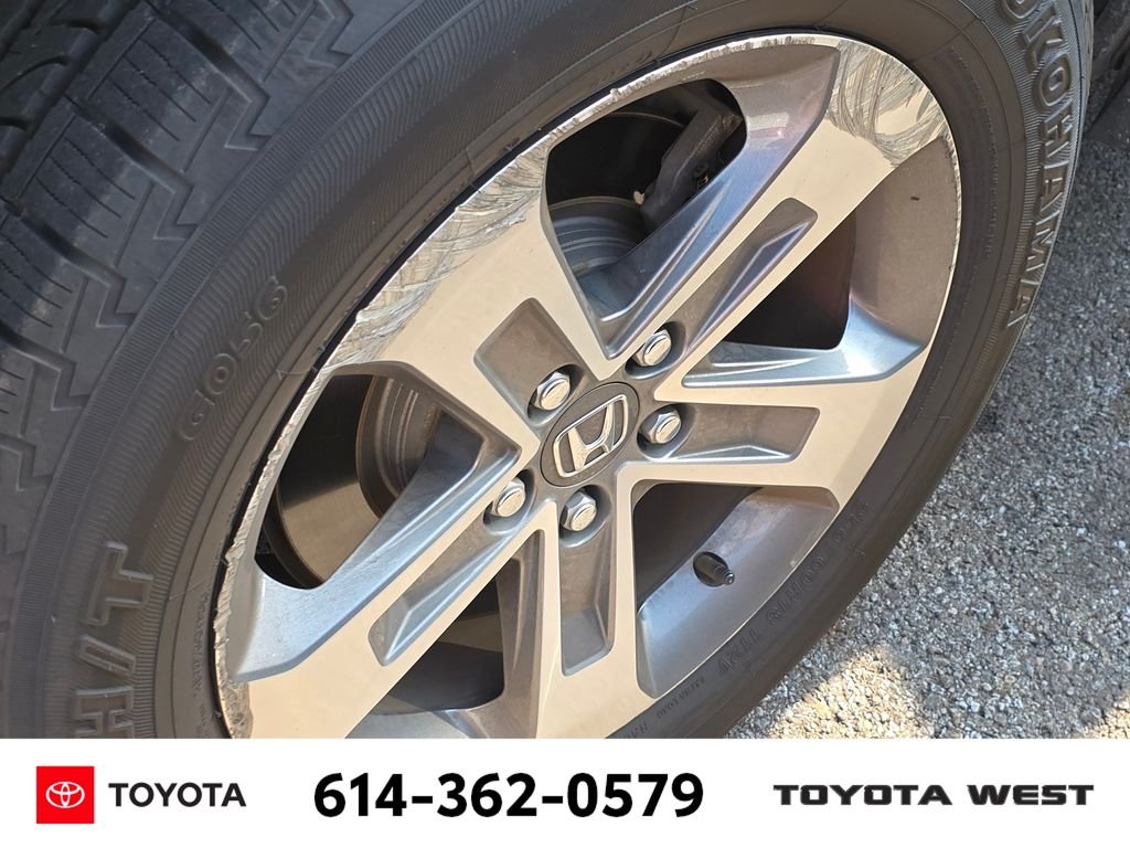 Used 2023 Black Honda EX-L image 10