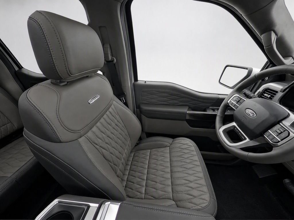 New 2026 Star White Metallic Tri-Coat Ford Platinum® image 11
