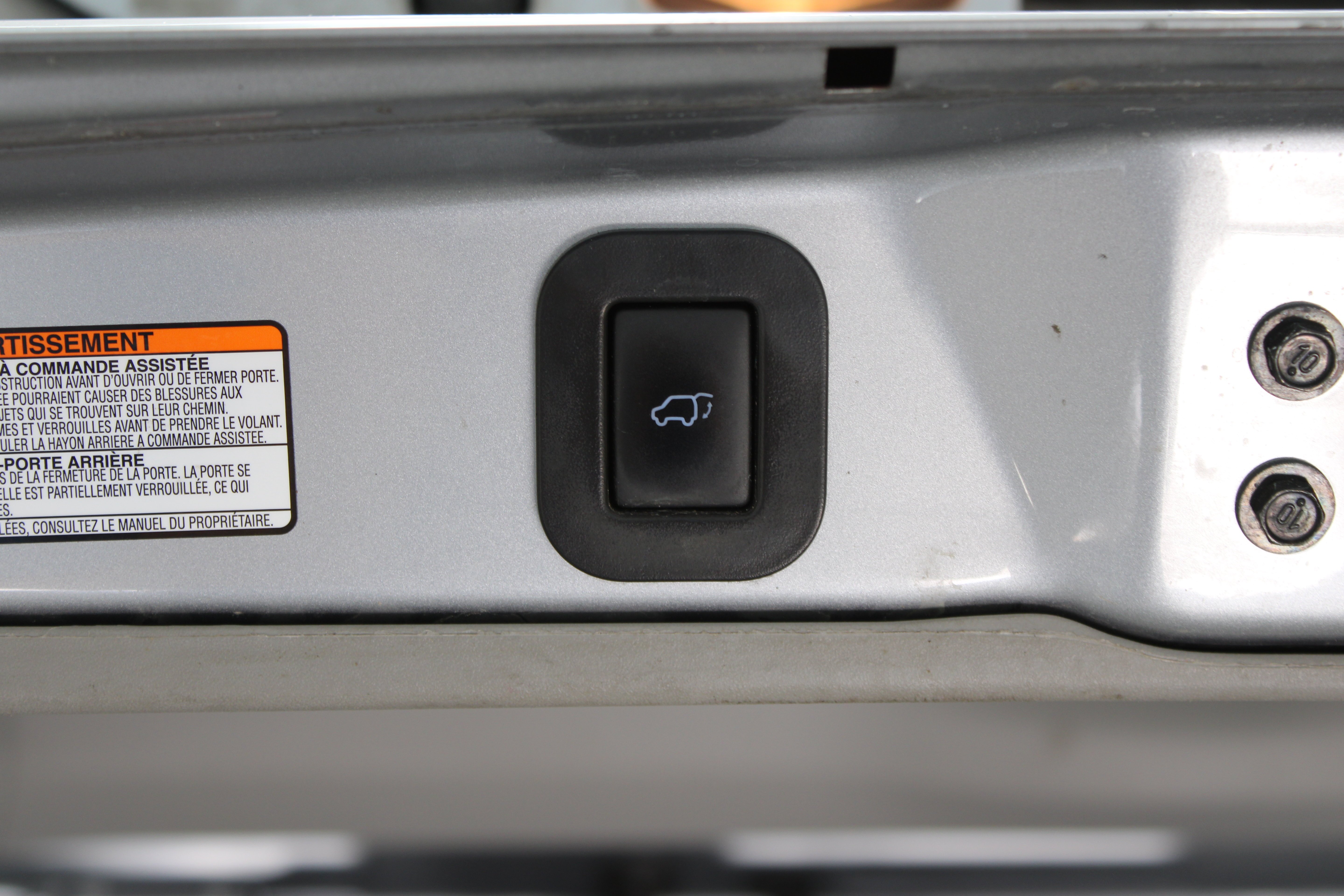 Used 2015 Silver Sky Metallic Toyota XLE Premium 3.5L image 34