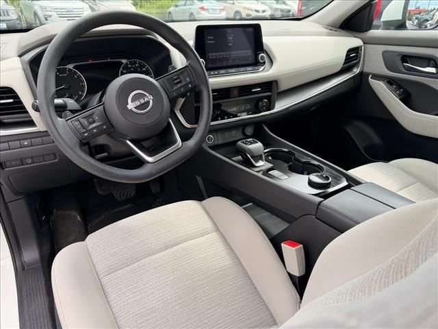 Used 2023 White Nissan SV image 7