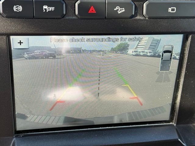 Used 2017 Silver Ford XLT image 3