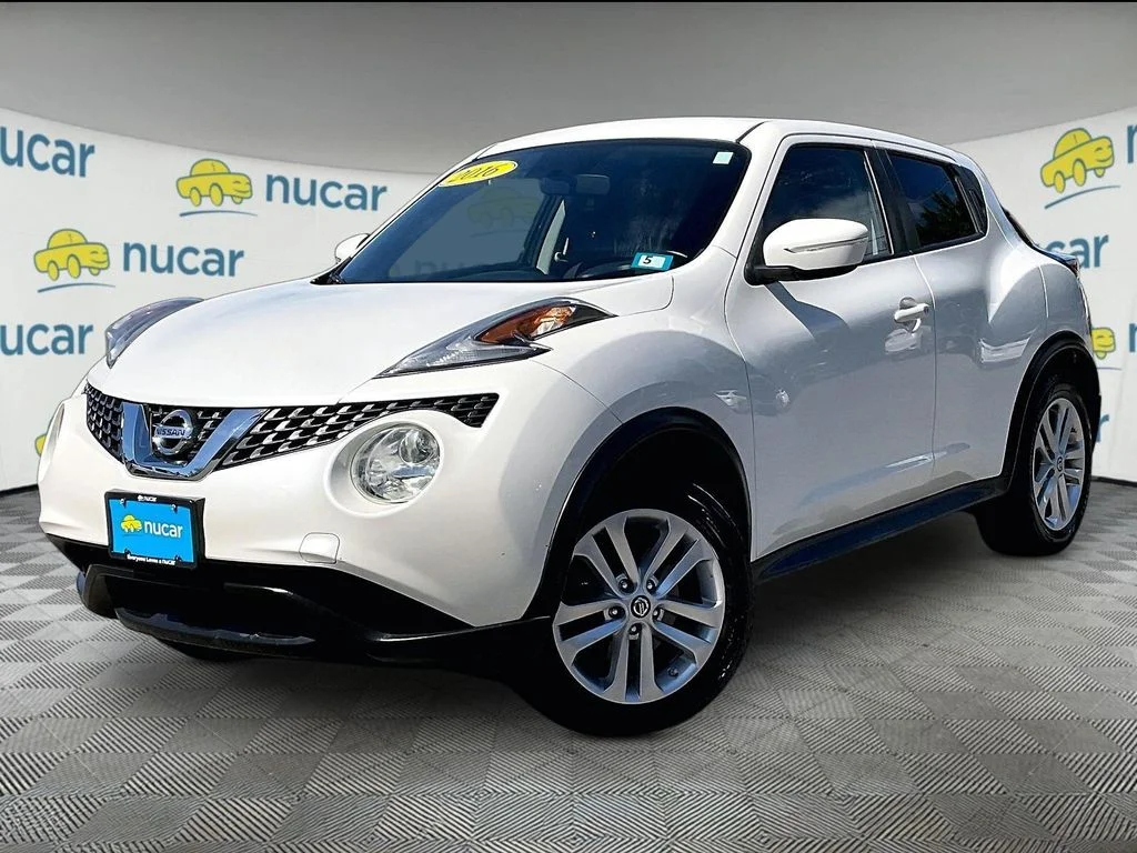 Used 2016 White Nissan SV image 3