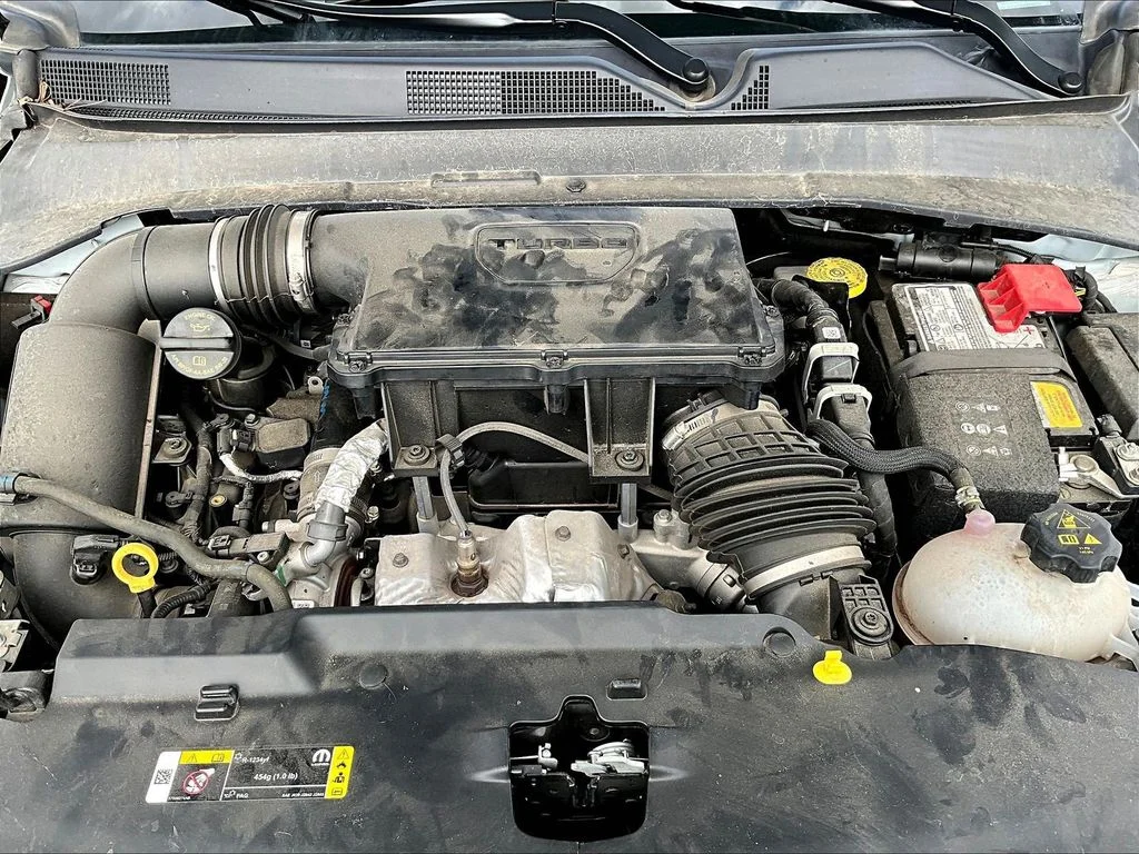 Certified Used 2025 White Jeep Limited image 32