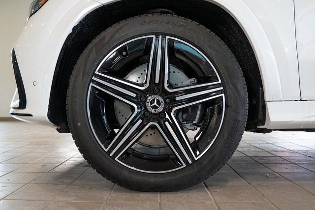 New 2026 MANUFAKTUR Moonlight White Metallic Mercedes-Benz GLE 350 image 42