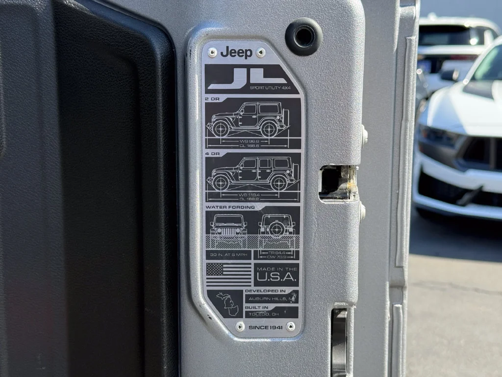 Used 2021  Jeep Unlimited Rubicon image 13