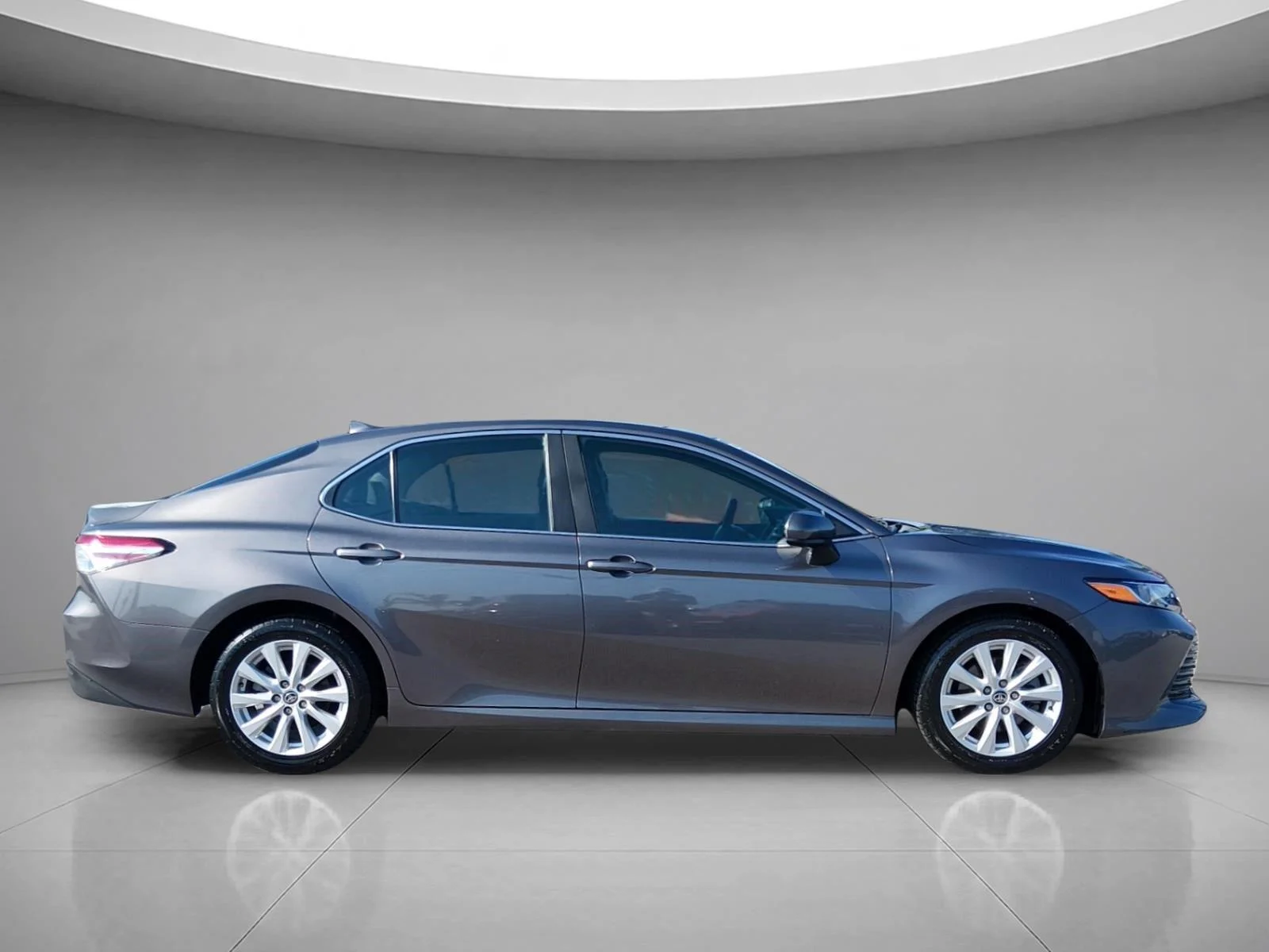 Used 2020 Predawn Gray Mica Toyota LE image 6