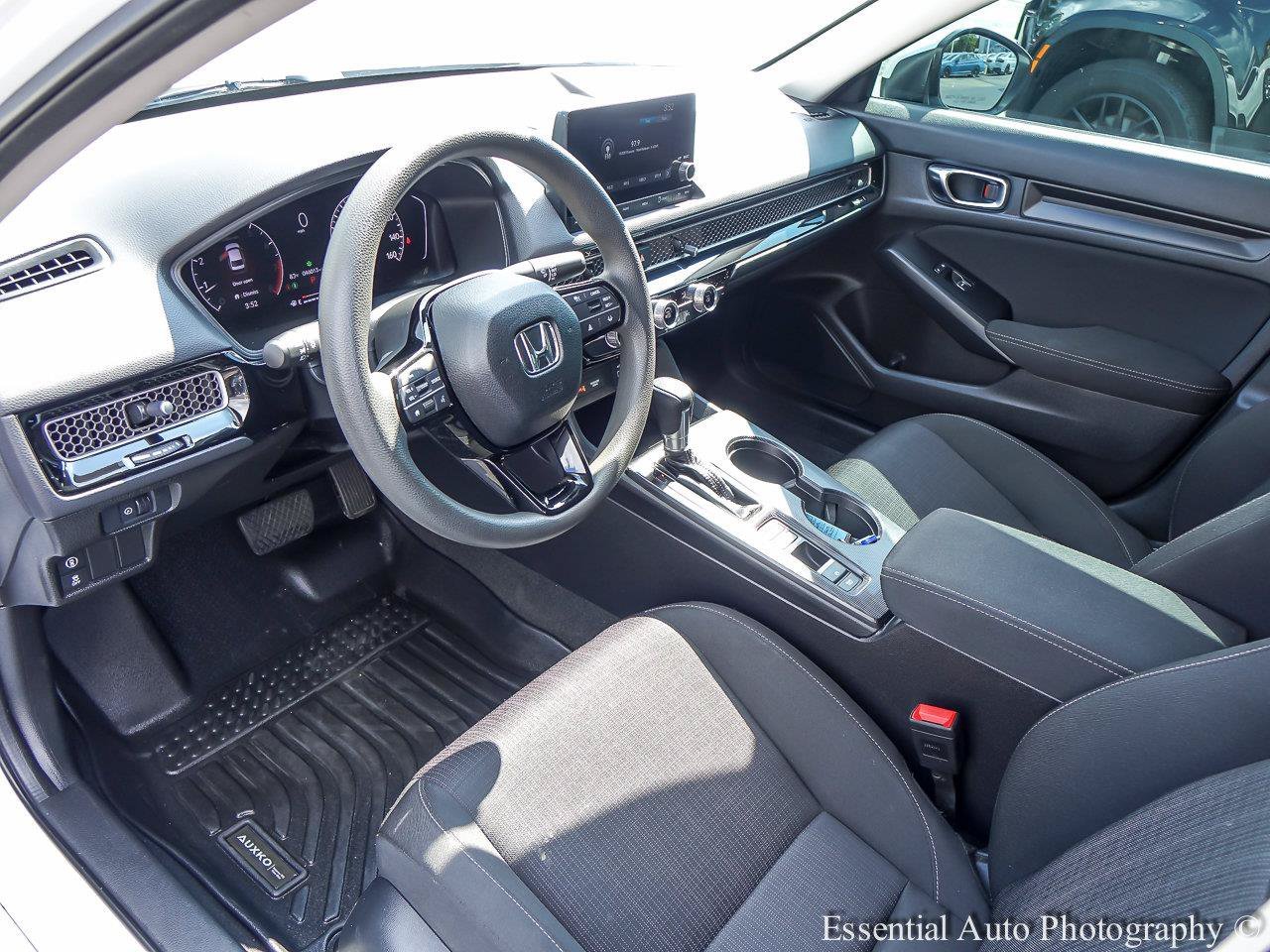 Used 2022 Platinum White Pearl Honda LX image 9