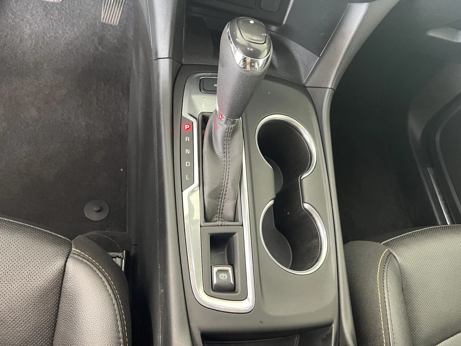 Used 2020 Mosaic Black Metallic Chevrolet Premier image 18