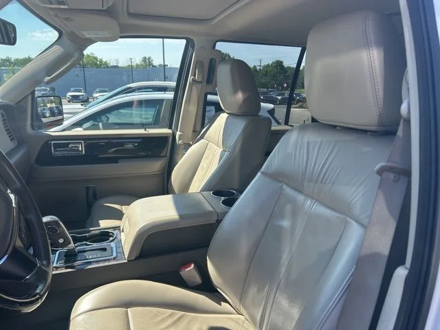 2017 Lincoln Navigator Select 4WD's photo