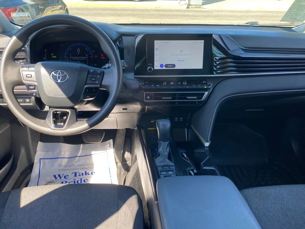 Used 2025  Toyota LE image 9