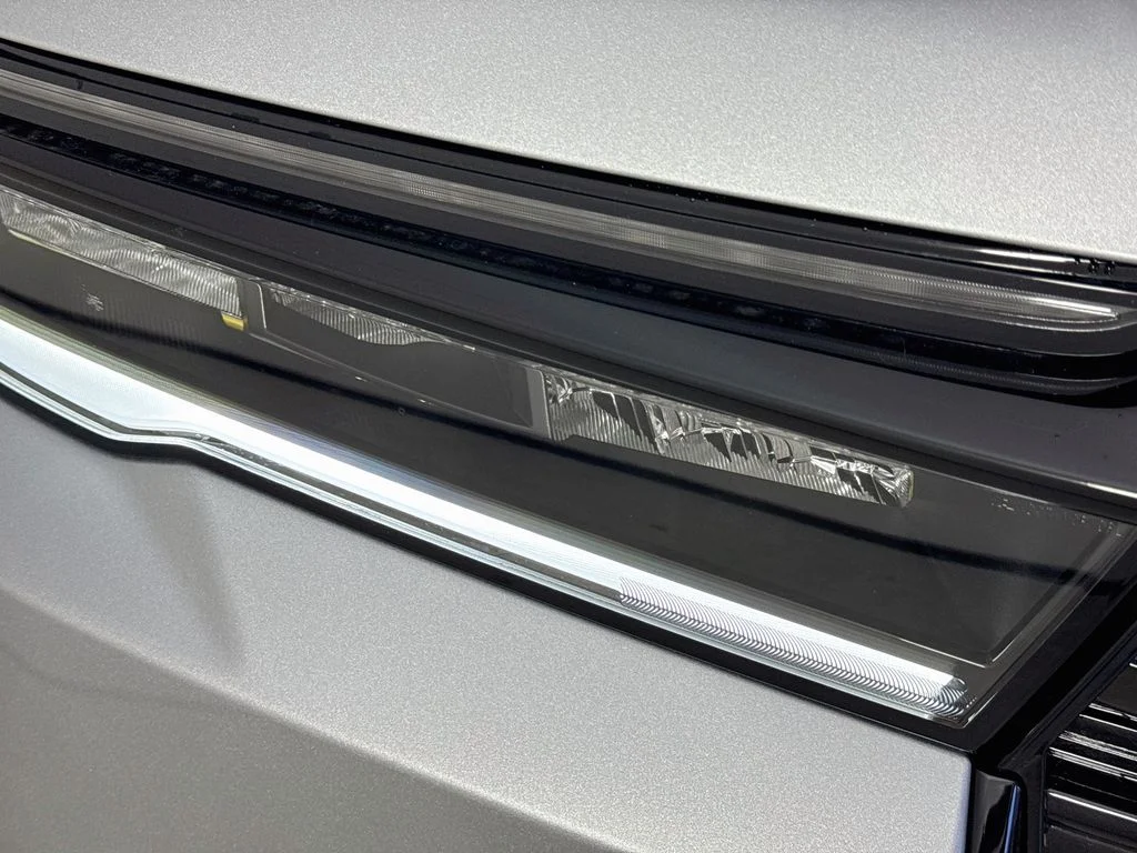 New 2026 Solar Silver Metallic Honda Black Edition image 38