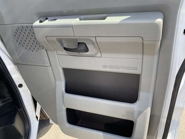 2024 Ford E-Series Cutaway Base - Photo 24