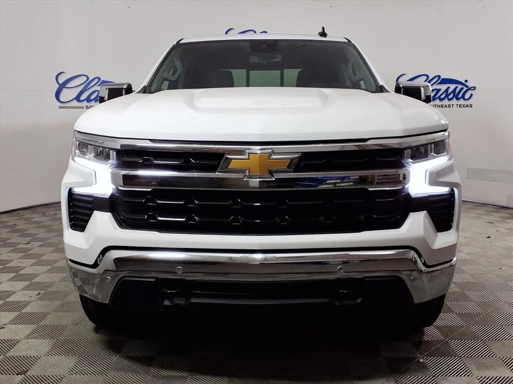 New 2026 Summit White Chevrolet LT image 7