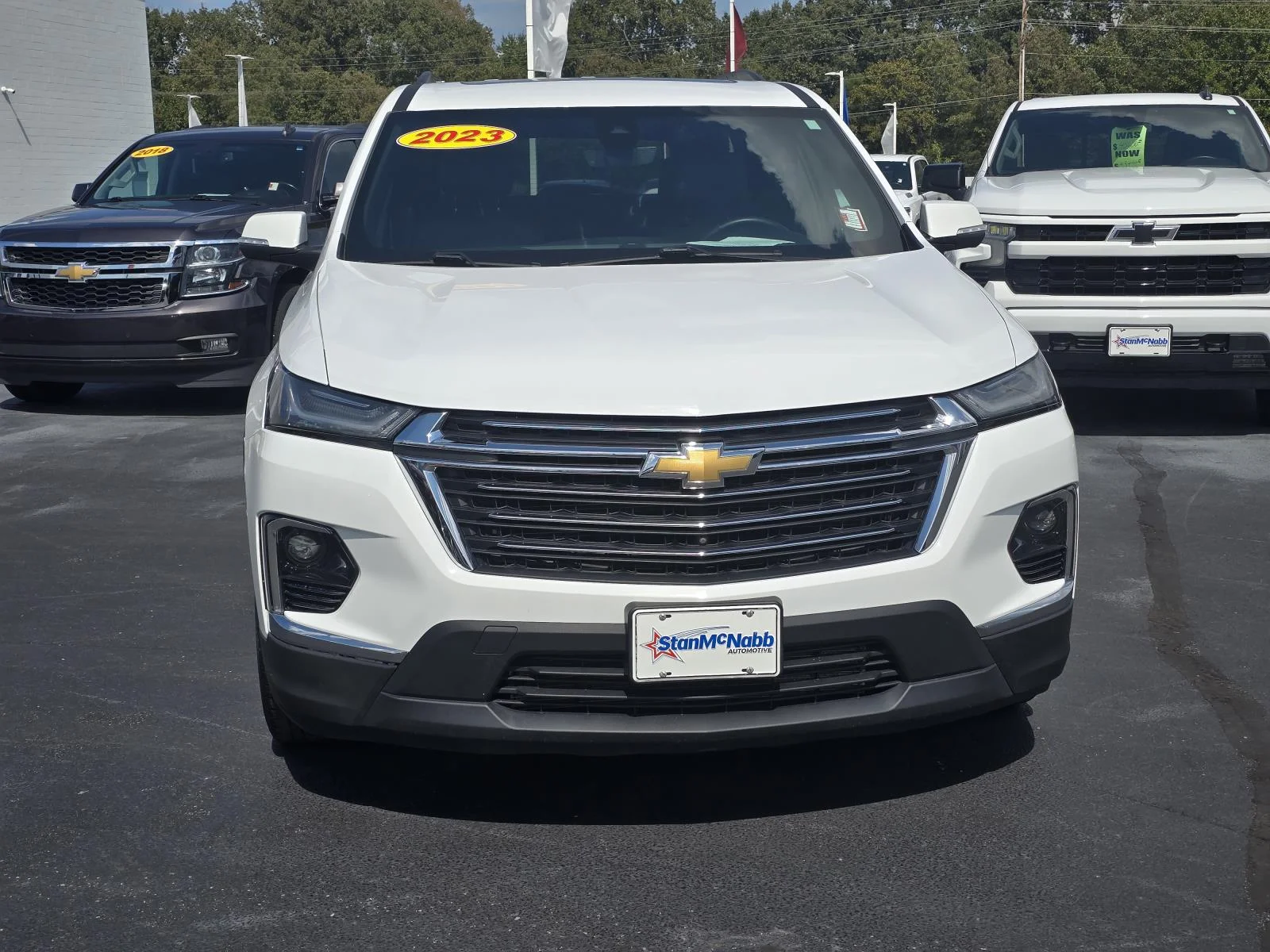 Used 2023 SUMMIT WHITE Chevrolet LT Leather image 2
