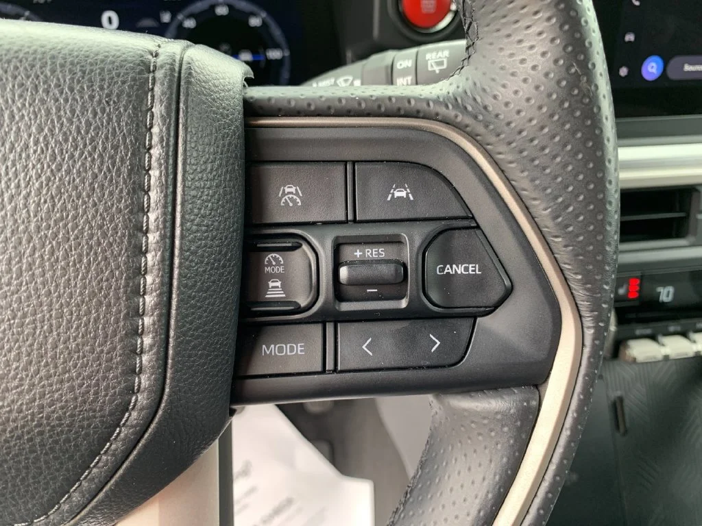 Used 2025 Green Toyota TRD Off-Road image 28
