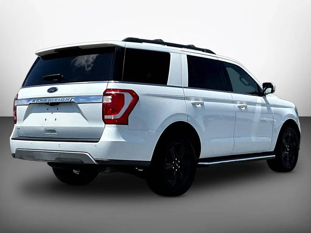 Used 2021 White Ford XLT image 6