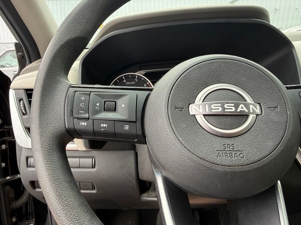 Used 2023 Black Nissan SV image 8