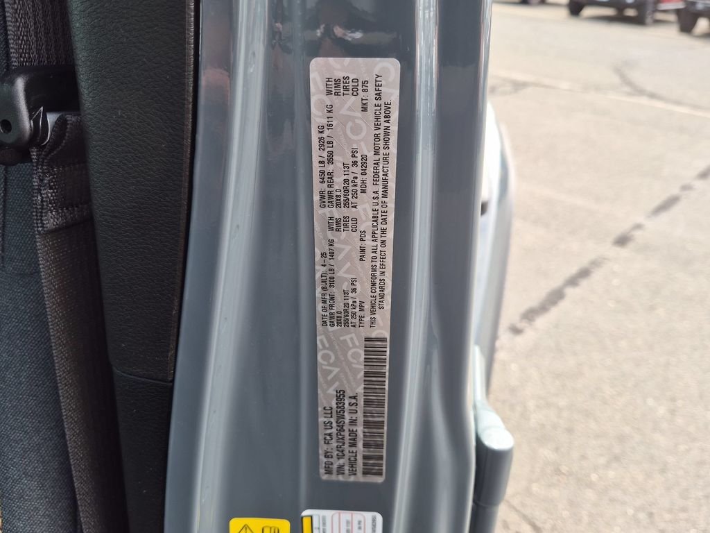Certified Used 2025 Gray Jeep Sahara 4xe image 31
