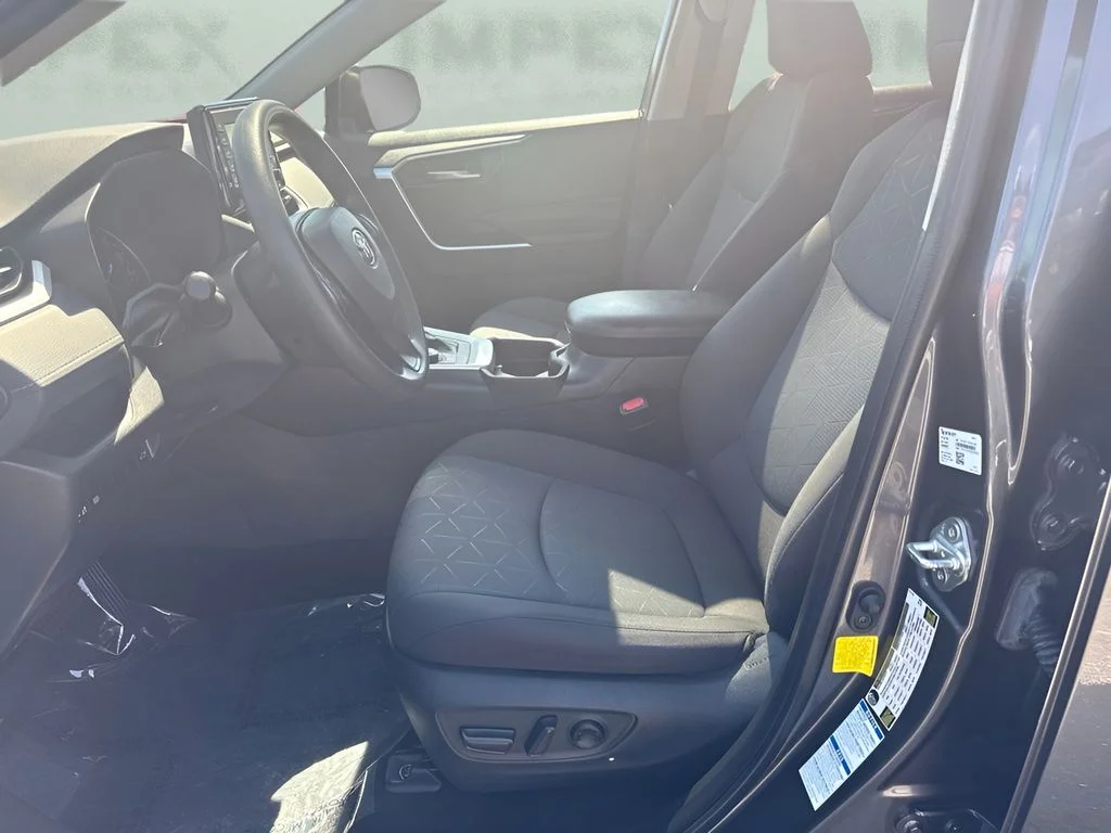 Used 2021 Gray Toyota XLE image 5
