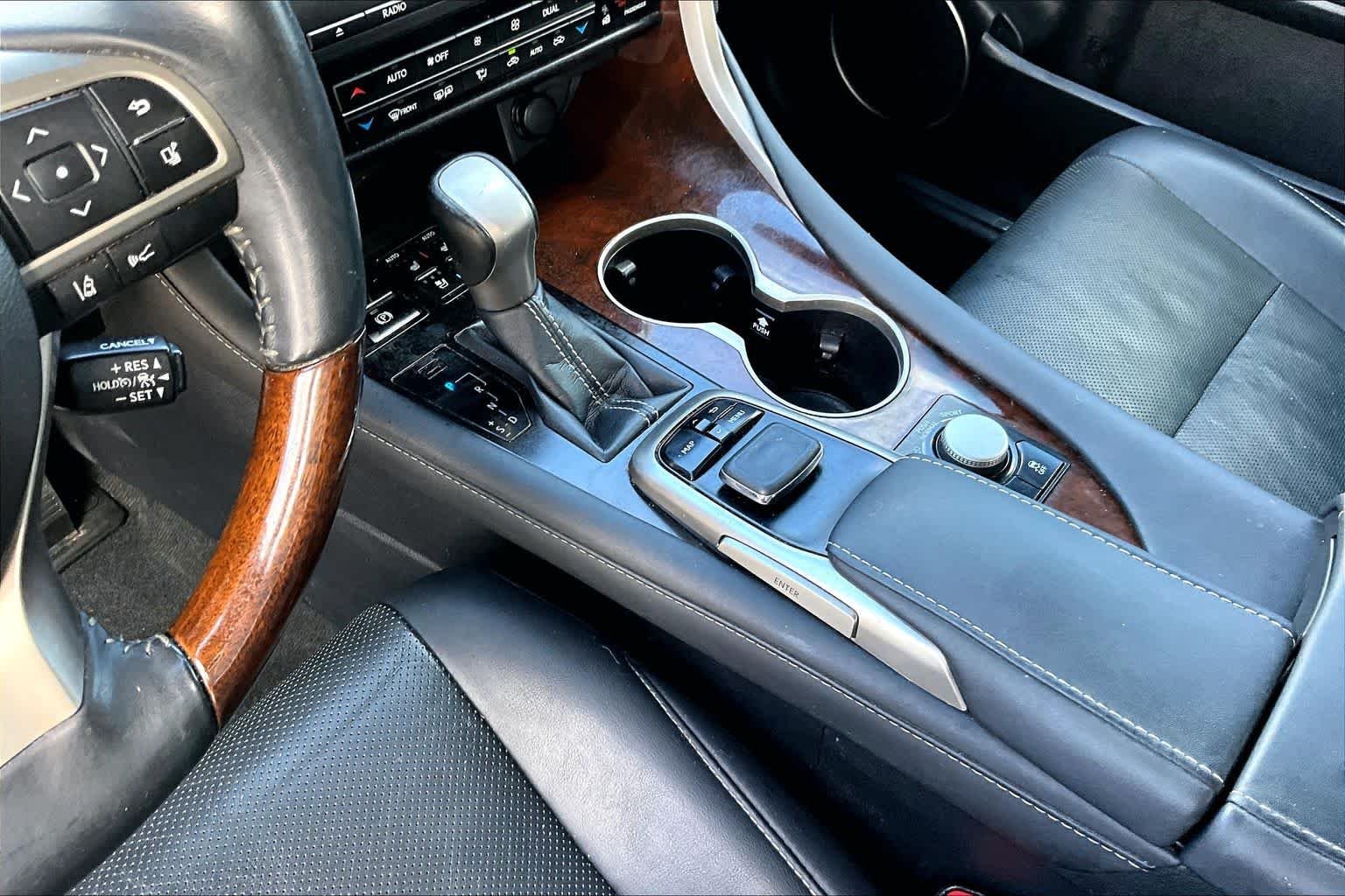Used 2018 Atomic Silver Lexus  image 17