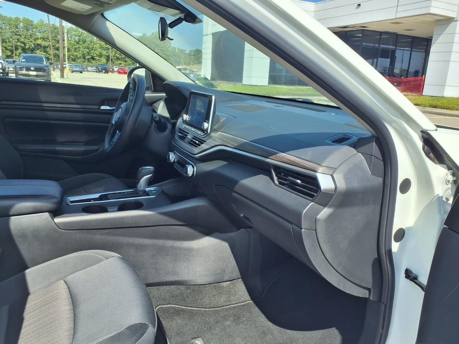 2025 Nissan Altima SV White at Robbins Nissan