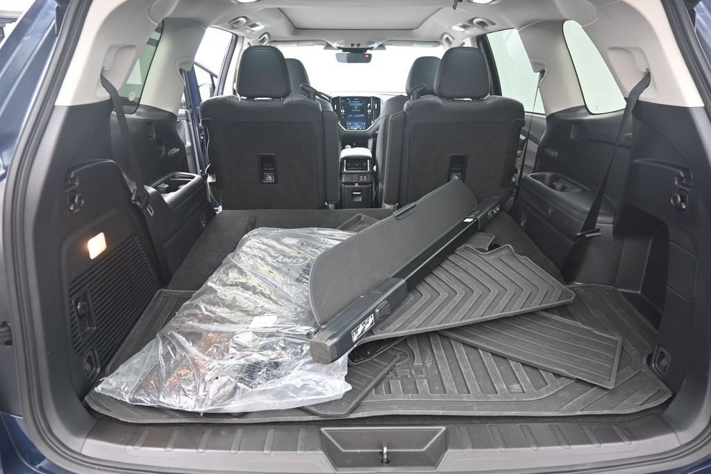 Used 2024 Blue Subaru Onyx Edition image 27