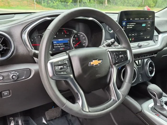 Used 2025 Black Chevrolet LT image 31