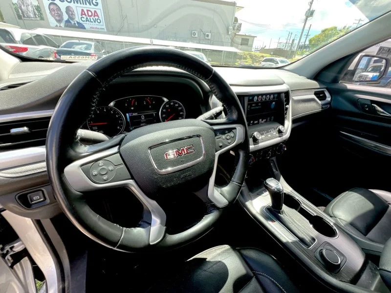 Used 2019 Silver GMC SLT image 16