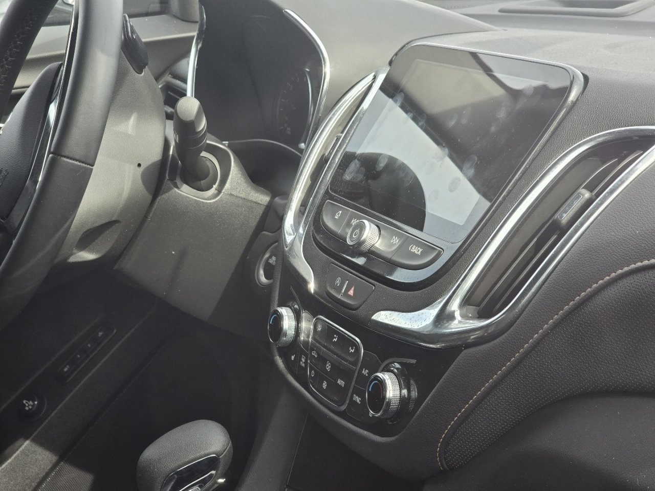 2024 Chevrolet Equinox Premier - Photo 16