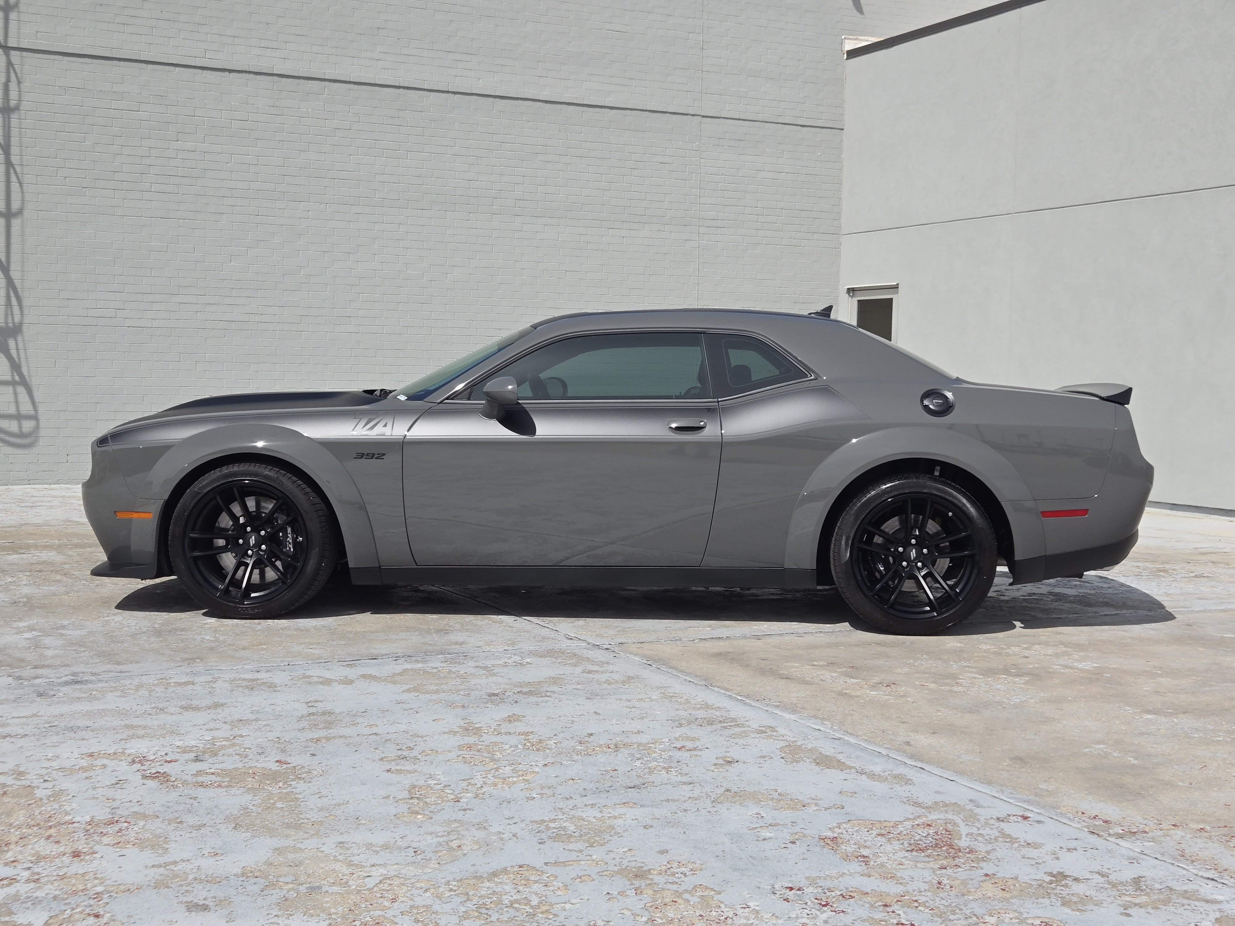 Used 2023 Destroyer Gray Clearcoat Dodge R/T Scat Pack Widebody image 5