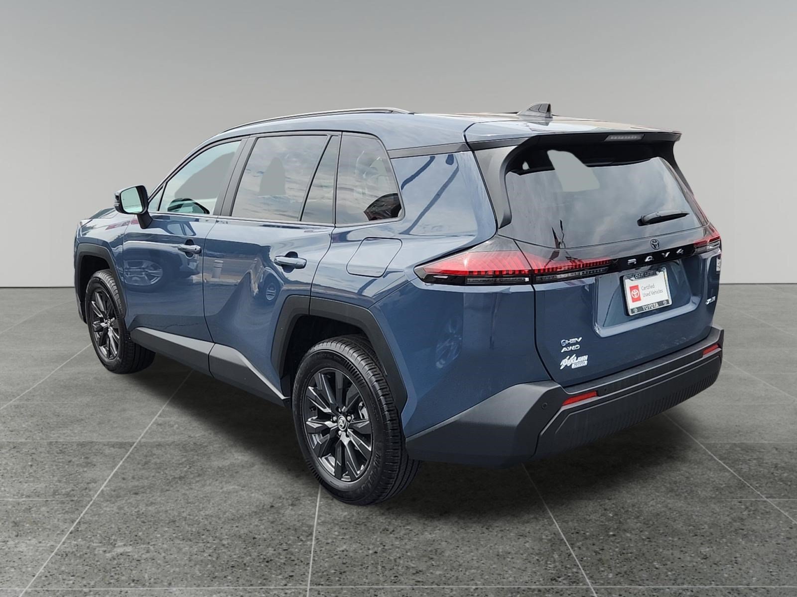 Certified Used 2026 Storm Cloud Toyota XLE Premium image 5