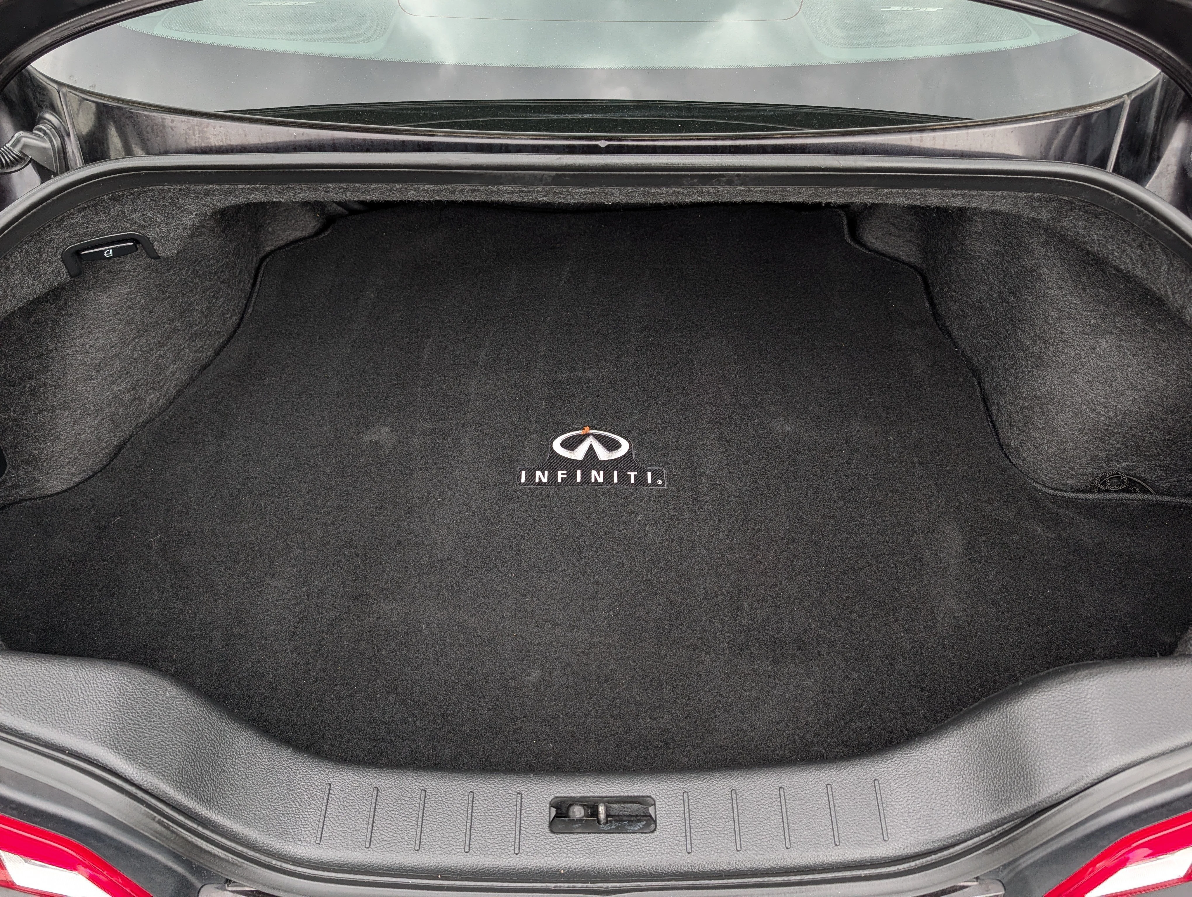 Used 2011 Malbec Black INFINITI IPL image 18