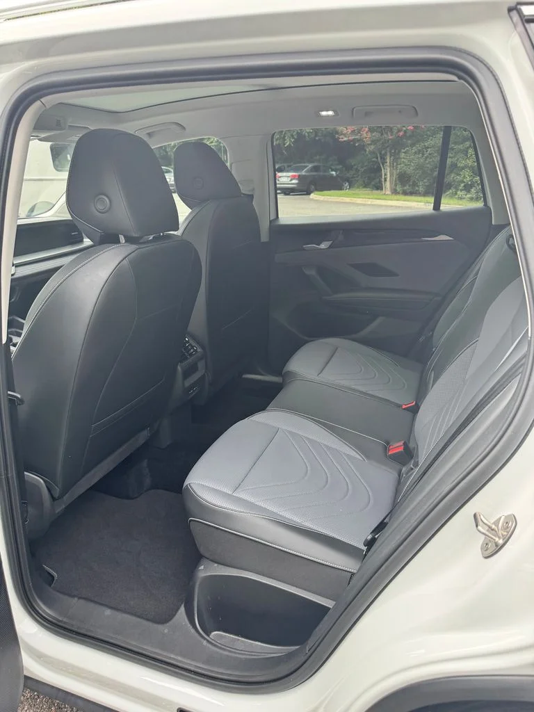 Used 2026 White Volkswagen SE image 19