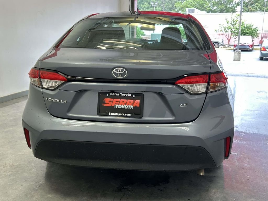 Certified Used 2025  Toyota LE image 4