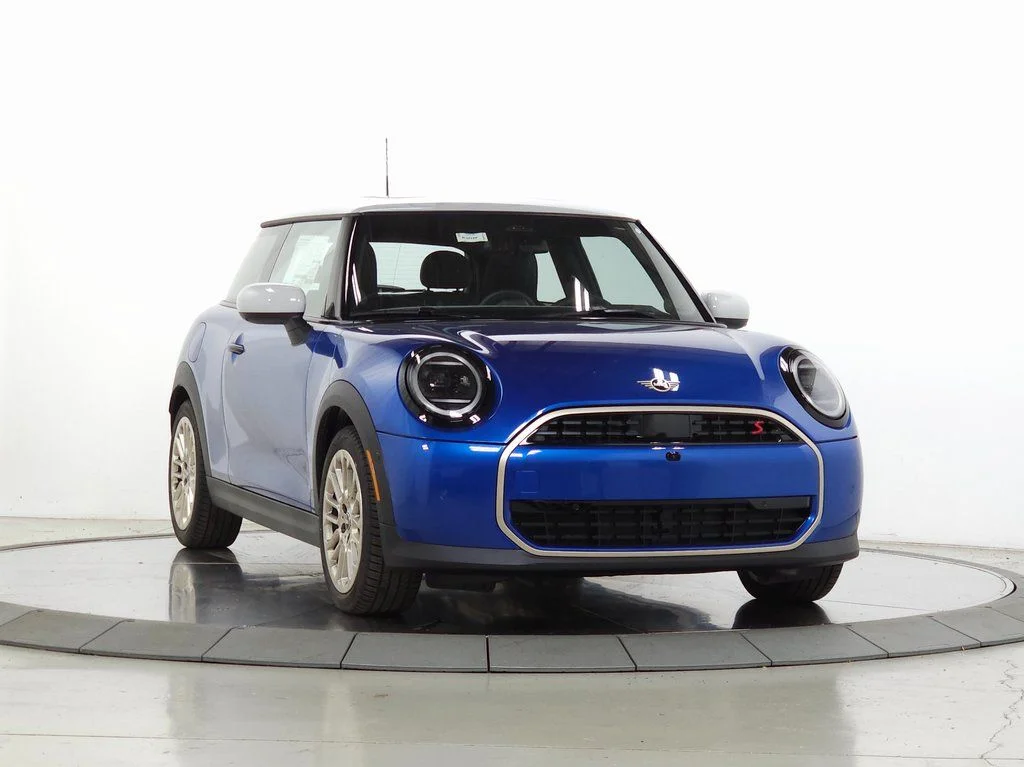 2025 MINI Hardtop Cooper S's photo