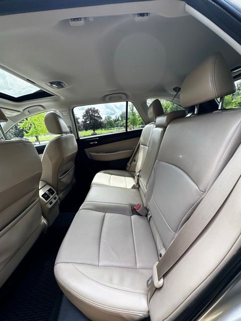 2017 Subaru Outback Limited - Photo 16