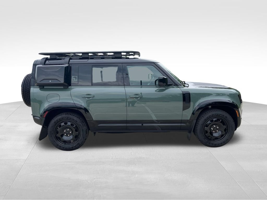 New 2026 Keswick Green Land Rover  image 7