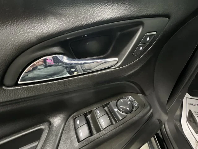 2021 Chevrolet Equinox LT - Photo 23