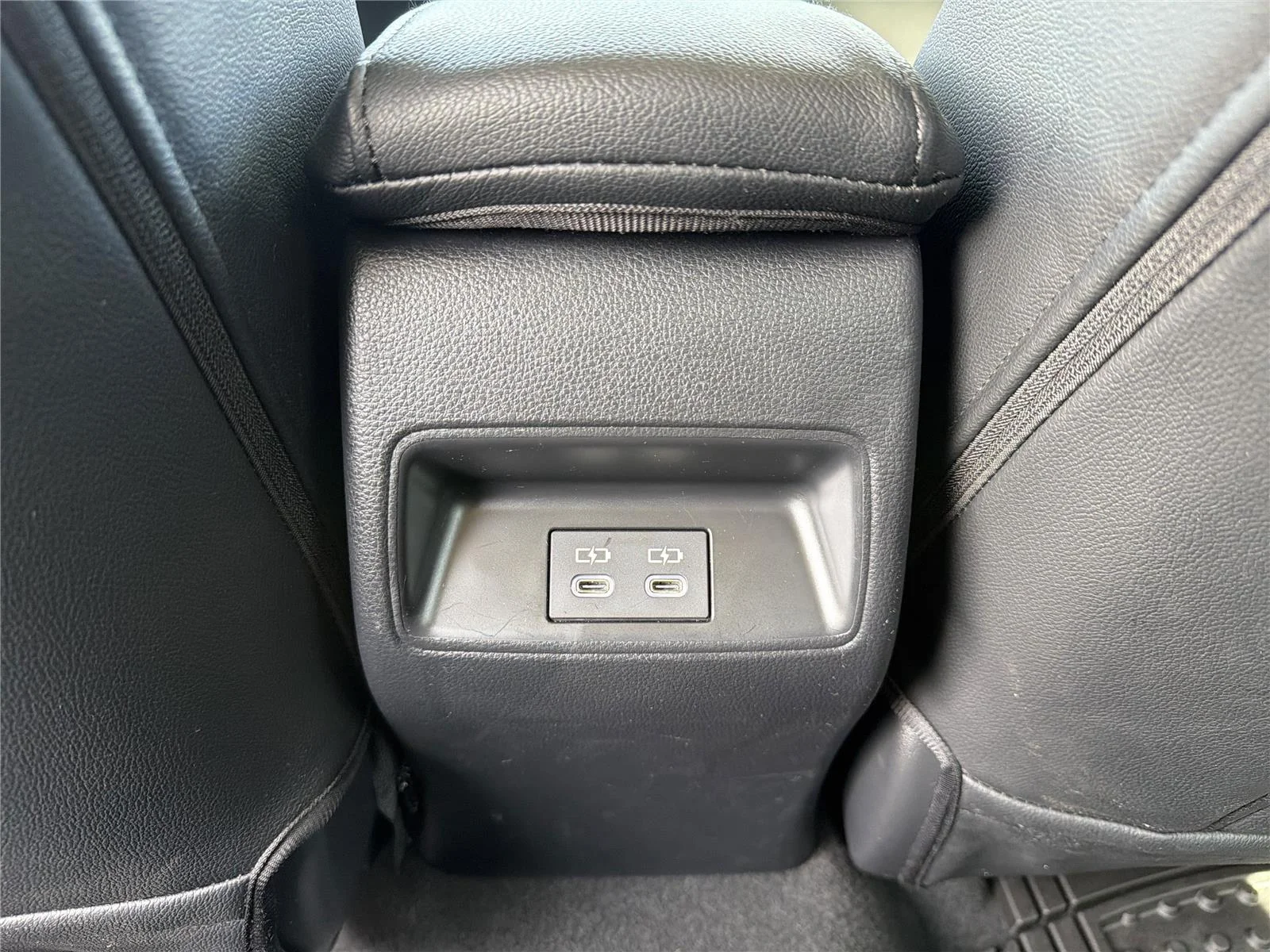Used 2023 Ice Cap Toyota LE image 4