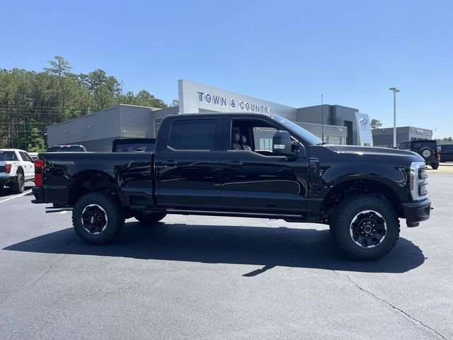 New 2026 Agate Black Metallic Ford Platinum image 2