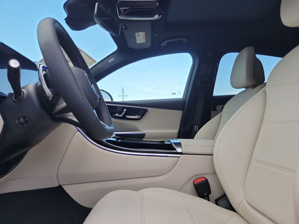 New 2027 Black Mercedes-Benz GLC 300 image 20