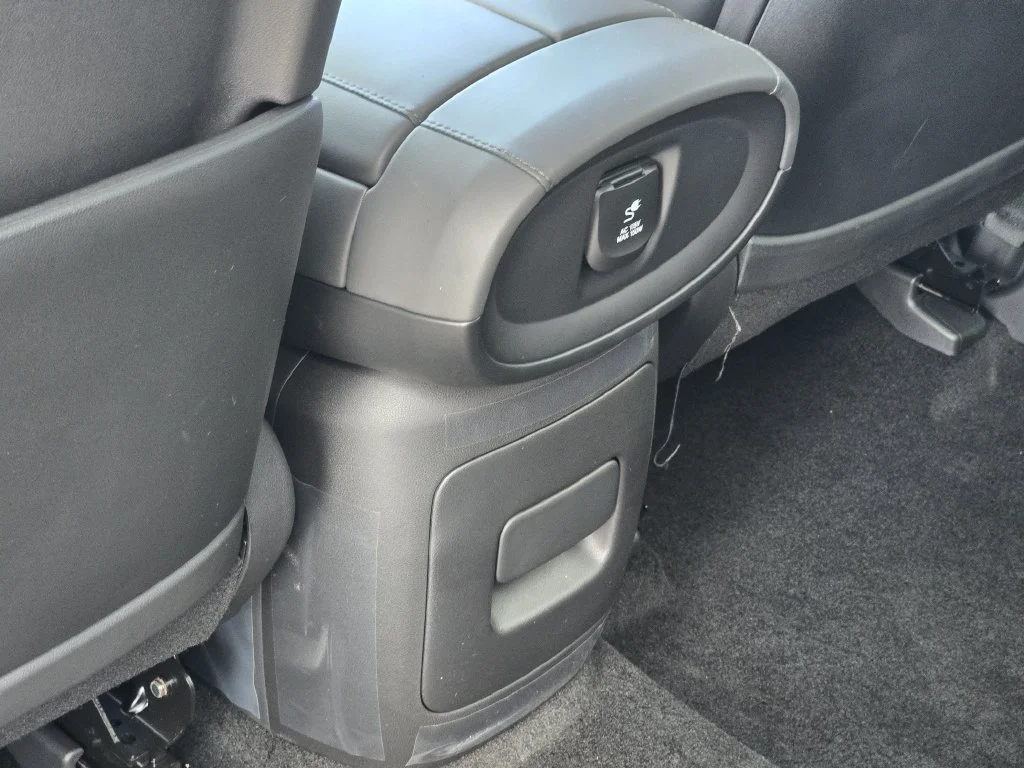 New 2027 Black Hyundai SEL image 14